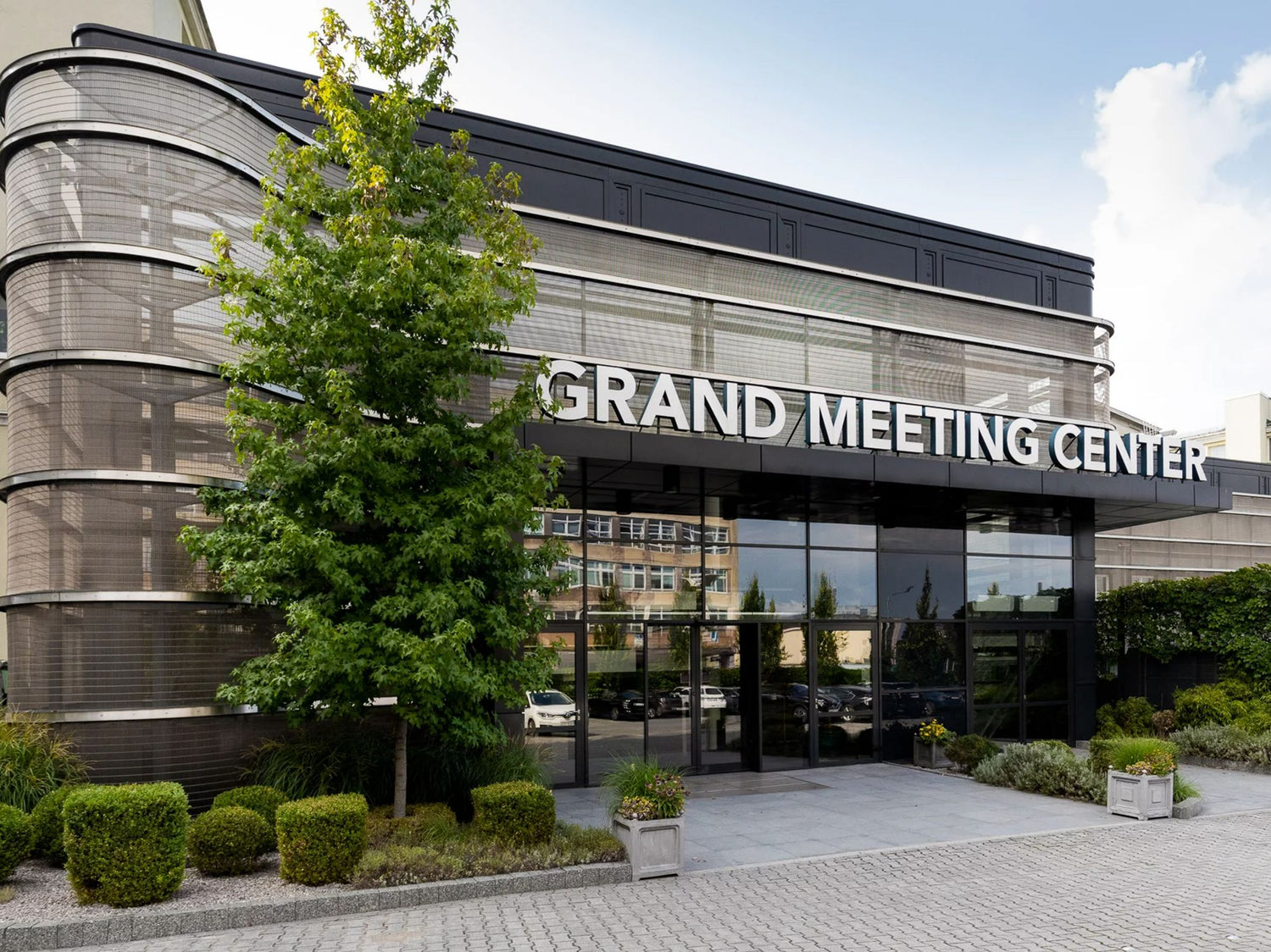 Grand Meeting Center